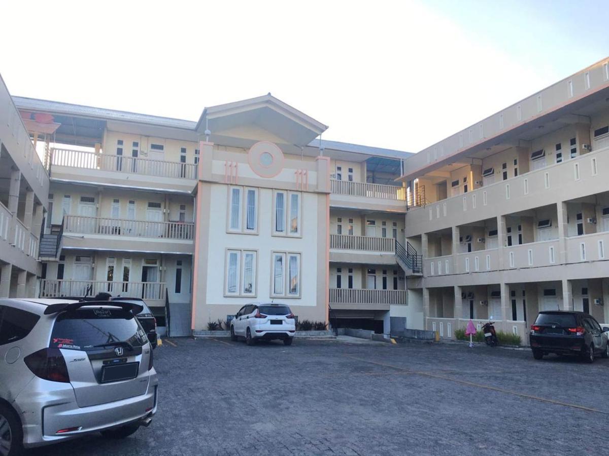 Hotel Oyo 2631 Palm Manado
