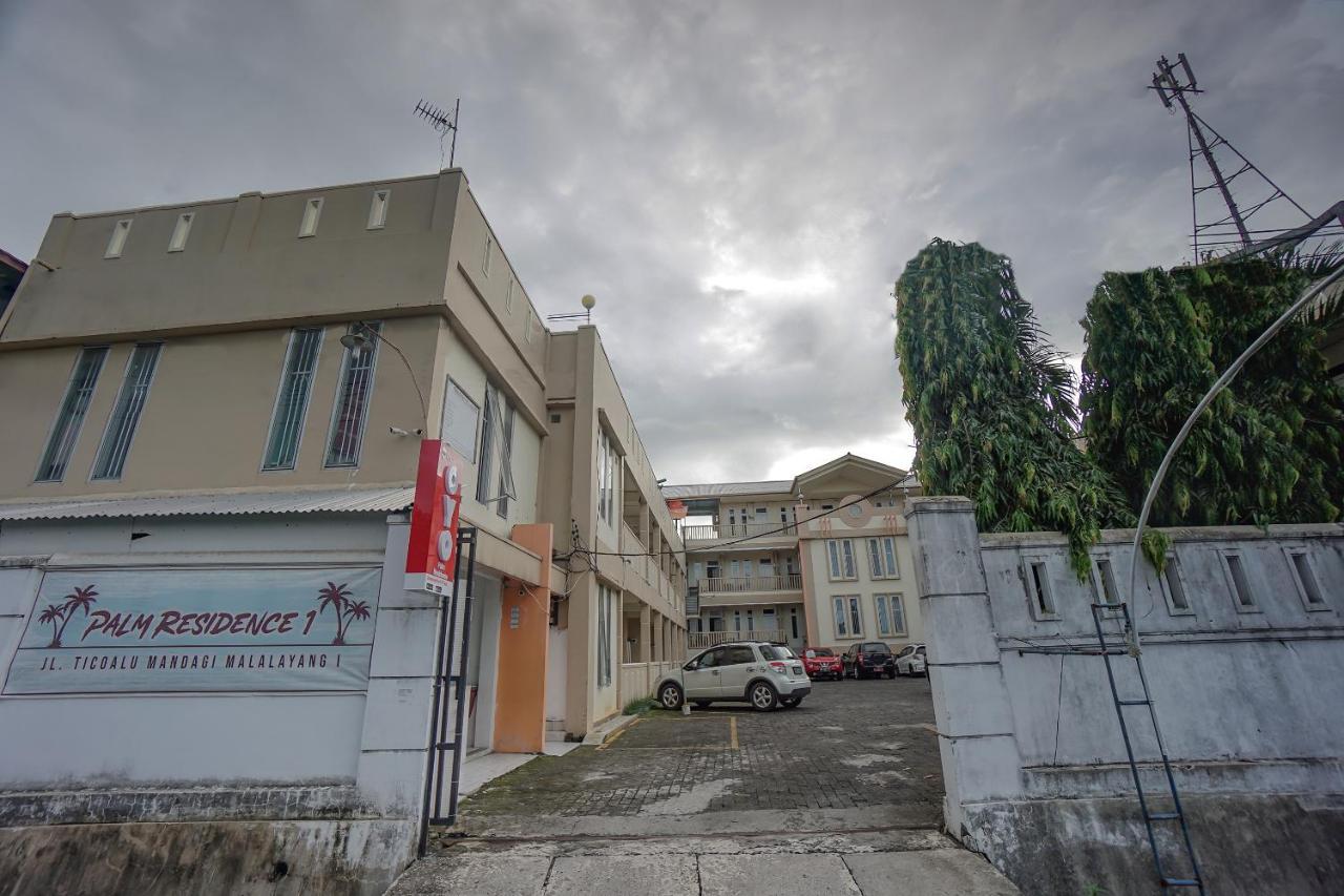 Oyo 2631 Palm Hotel